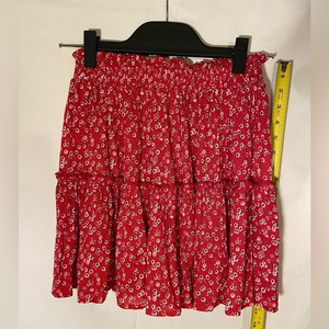 Princess Polly, flouncy red skirt, sz‎ 6